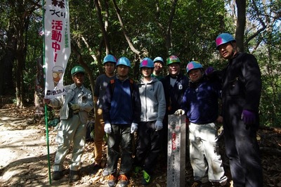 石碑設置班、本当にご苦労さまでした。.jpg